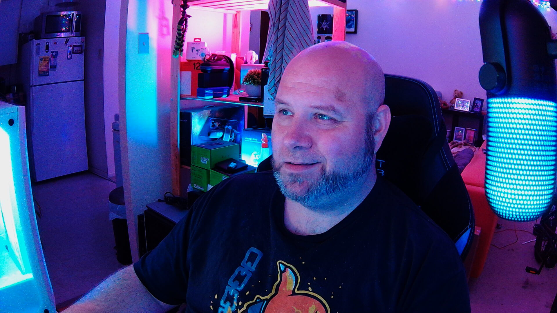 Clear, well-lit low light selfie captured with Razer Kiyo Pro webcam, demonstrating its high-quality video output in real-world conditions