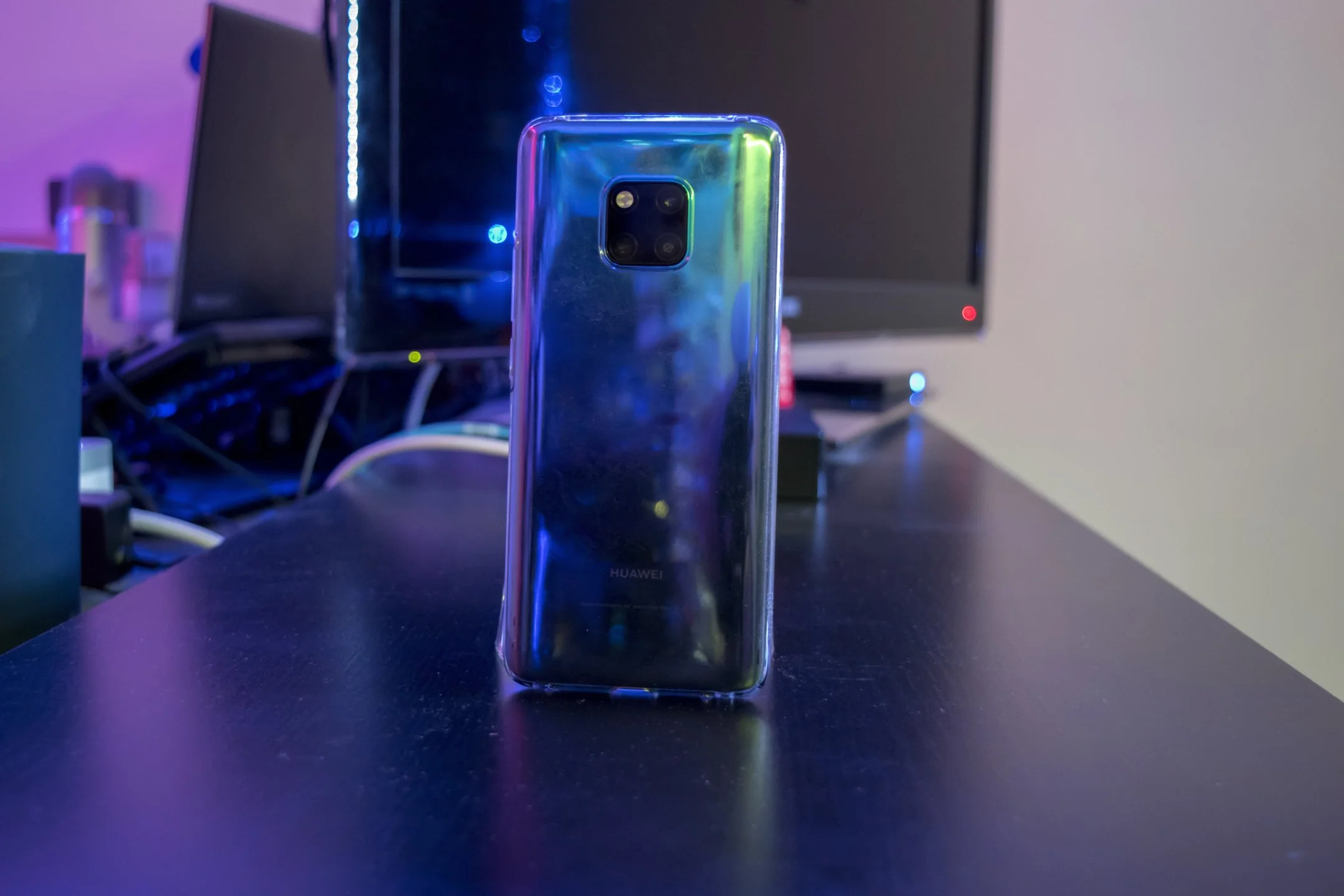 Huawei Mate 20 Pro review by Martin Guay